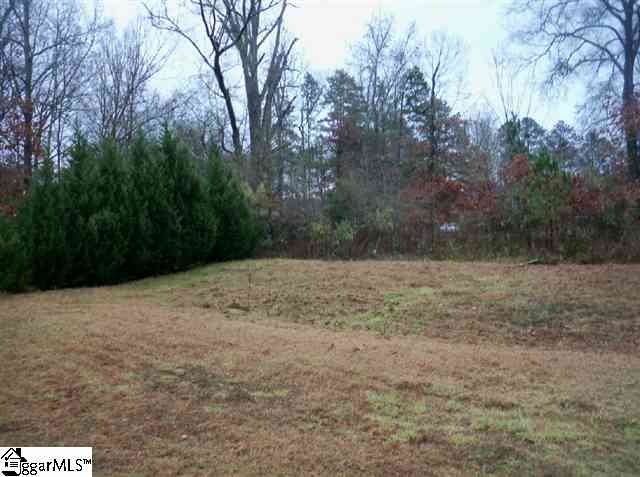 1304 Sunset Boulevard Clinton, SC 29325 - Photo 3 of 10 Gallery Image 3