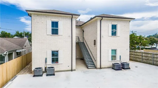 $2,400 | 808 Bonnabel Boulevard, Unit D, Metairie, LA 70005