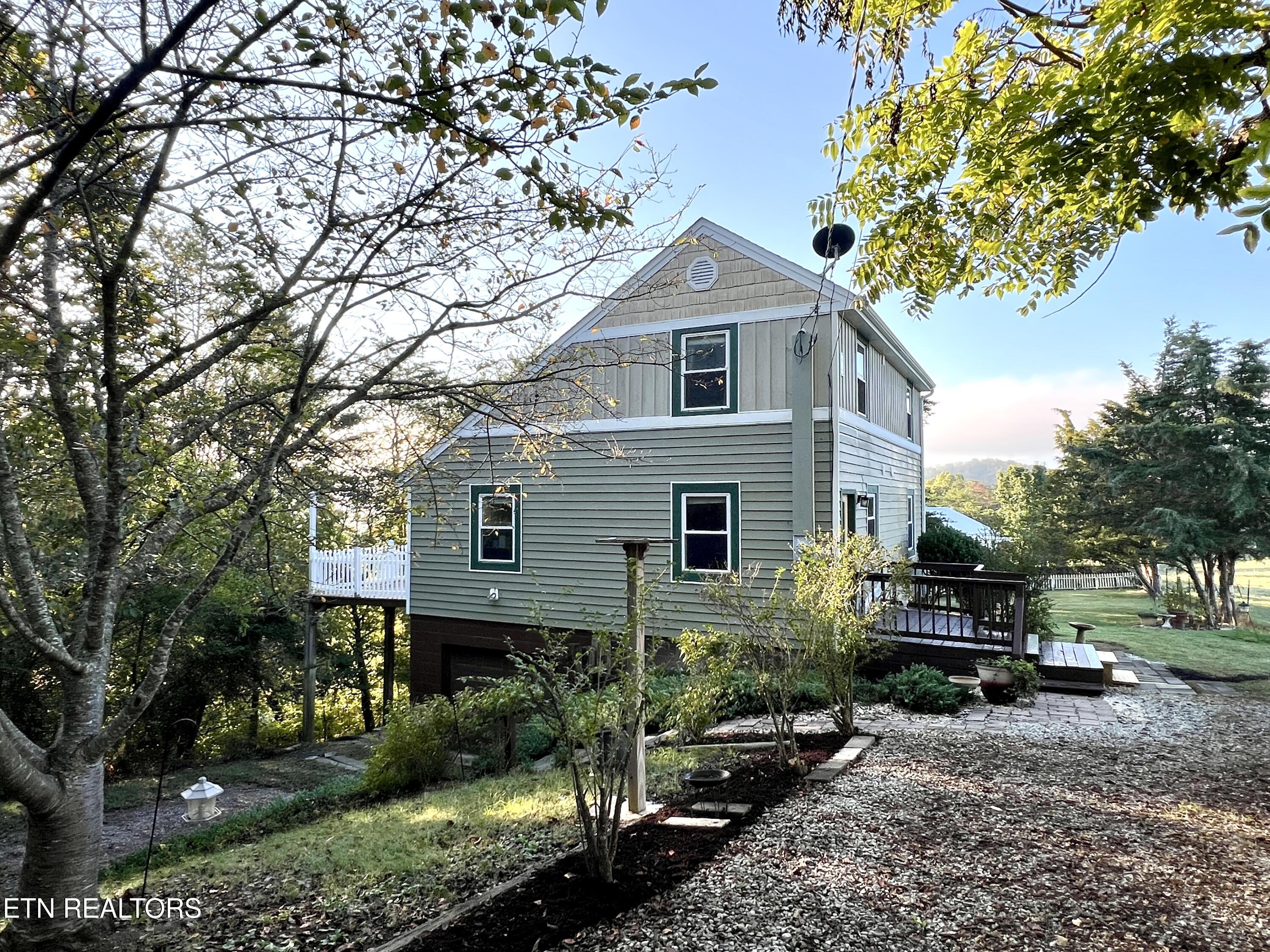 934 Flat Creek Road Sevierville, TN 37876 - Photo 1 of 32 20250929_122944121_iOS