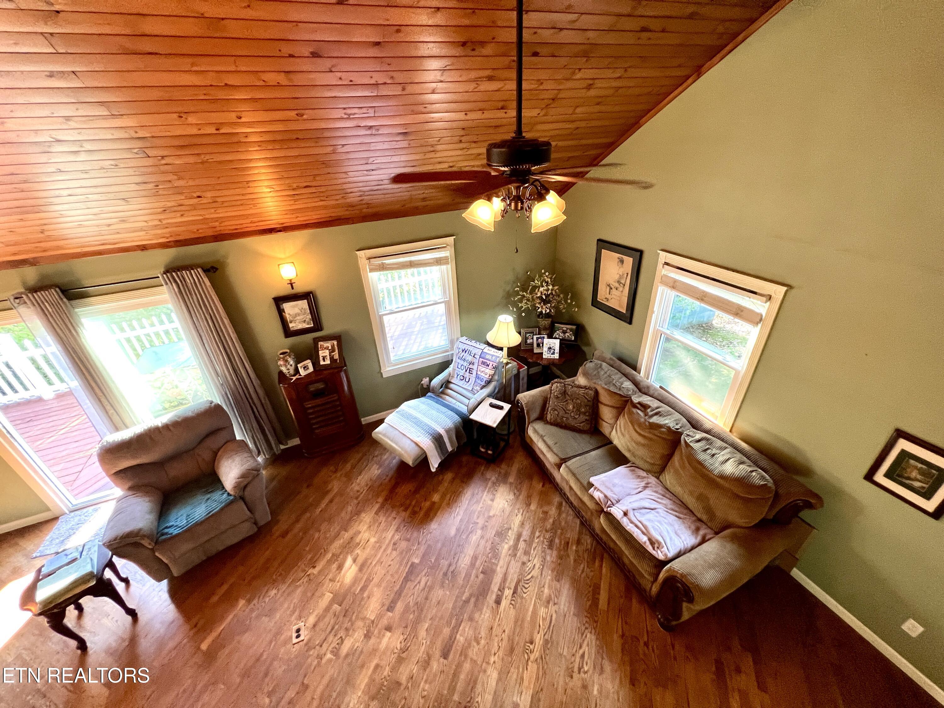 934 Flat Creek Road Sevierville, TN 37876 - Photo 16 of 32 20250929_132654896_iOS