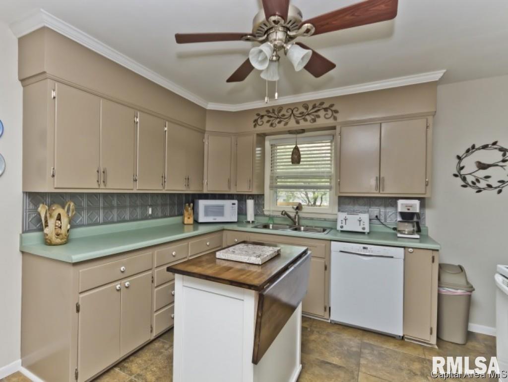 1713 West Lawrence Avenue Springfield, IL 62704 - Photo 14 of 36 Gallery Image 14