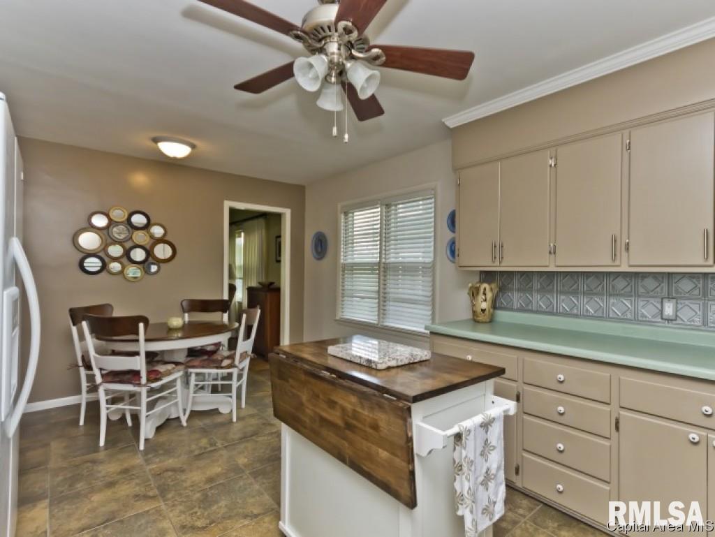 1713 West Lawrence Avenue Springfield, IL 62704 - Photo 15 of 36 Gallery Image 15