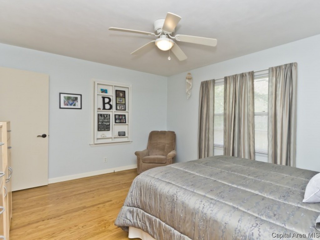 1713 West Lawrence Avenue Springfield, IL 62704 - Photo 18 of 36 Gallery Image 18
