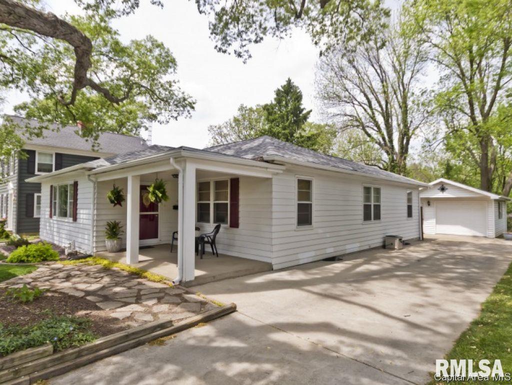 1713 West Lawrence Avenue Springfield, IL 62704 - Photo 2 of 36 Gallery Image 2