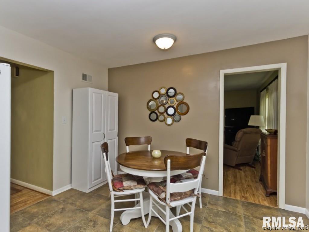 1713 West Lawrence Avenue Springfield, IL 62704 - Photo 24 of 36 Gallery Image 24