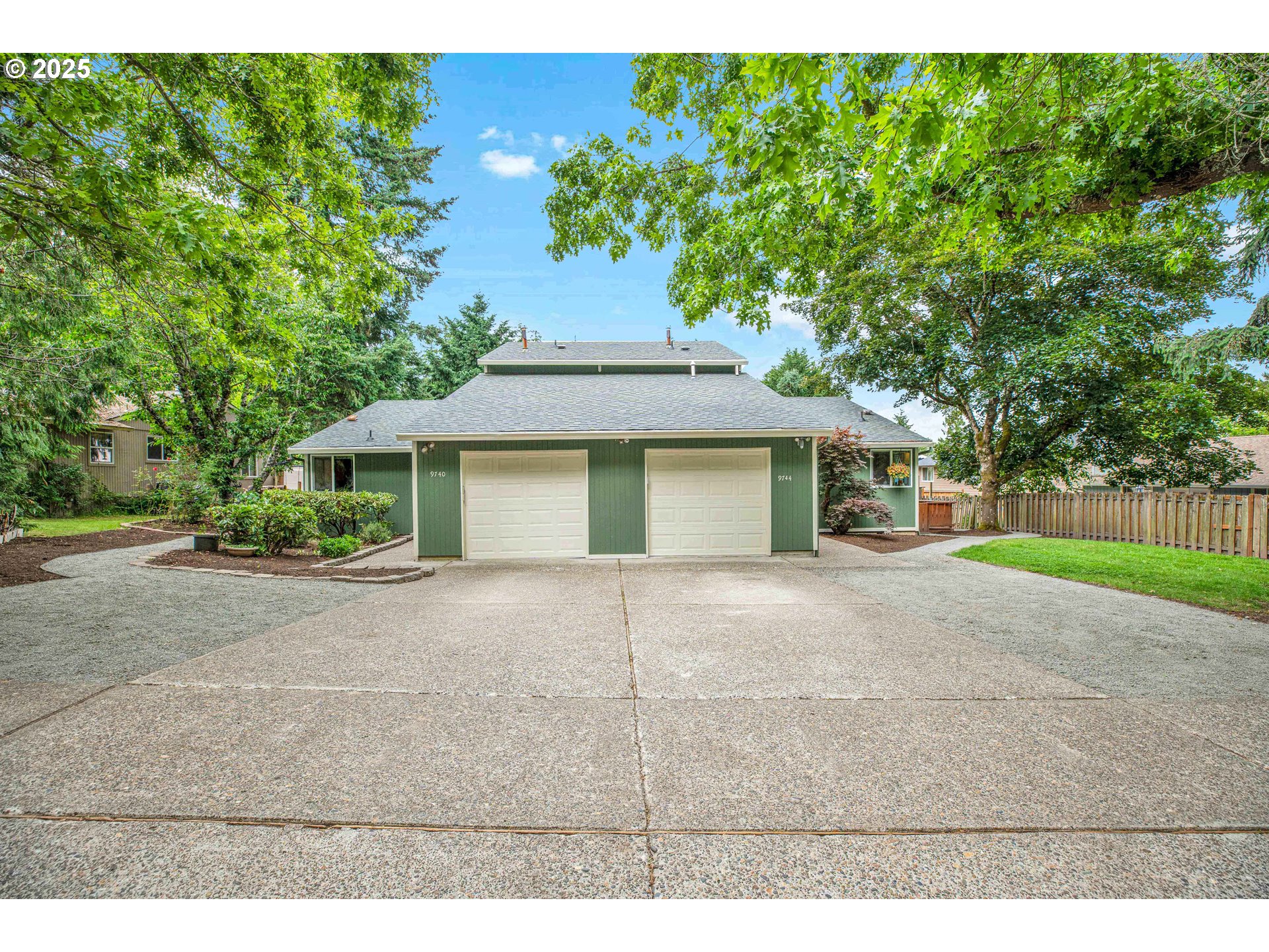 9744 Southwest Davies Road Beaverton, OR 97008 - Photo 2 of 29 Gallery Image 2