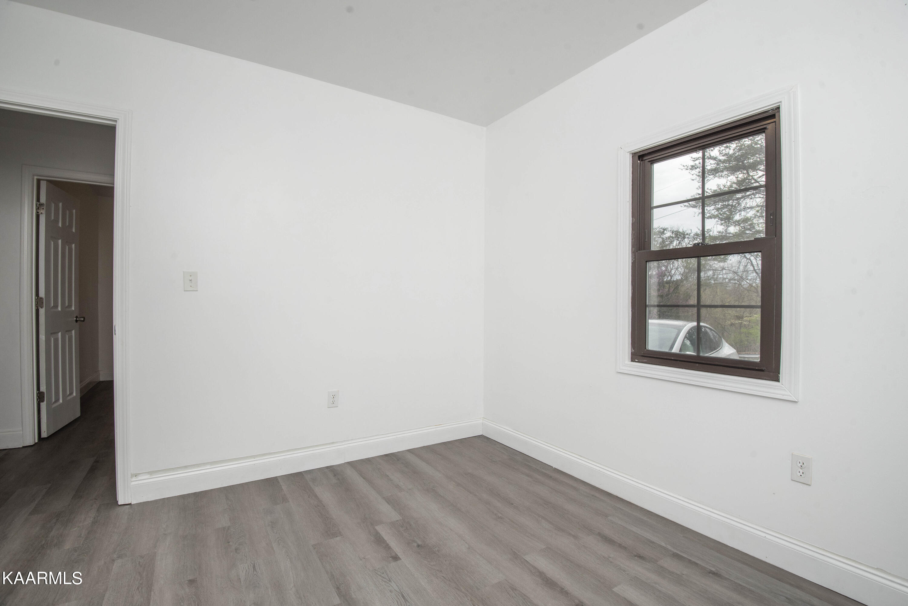 7809 Swaggerty Road Knoxville, TN 37920 - Photo 33 of 46 second bed_1