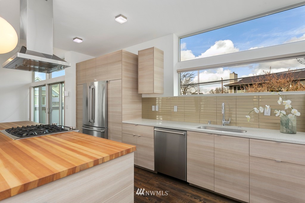 4402 Renton Avenue South Seattle, WA 98108 - Photo 14 of 27 Gallery Image 14