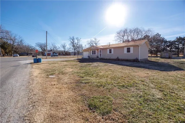 $115,000 | 1408 Crawford Street, Fredonia, KS 66736