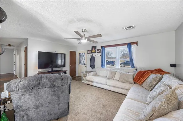 $115,000 | 1408 Crawford Street, Fredonia, KS 66736