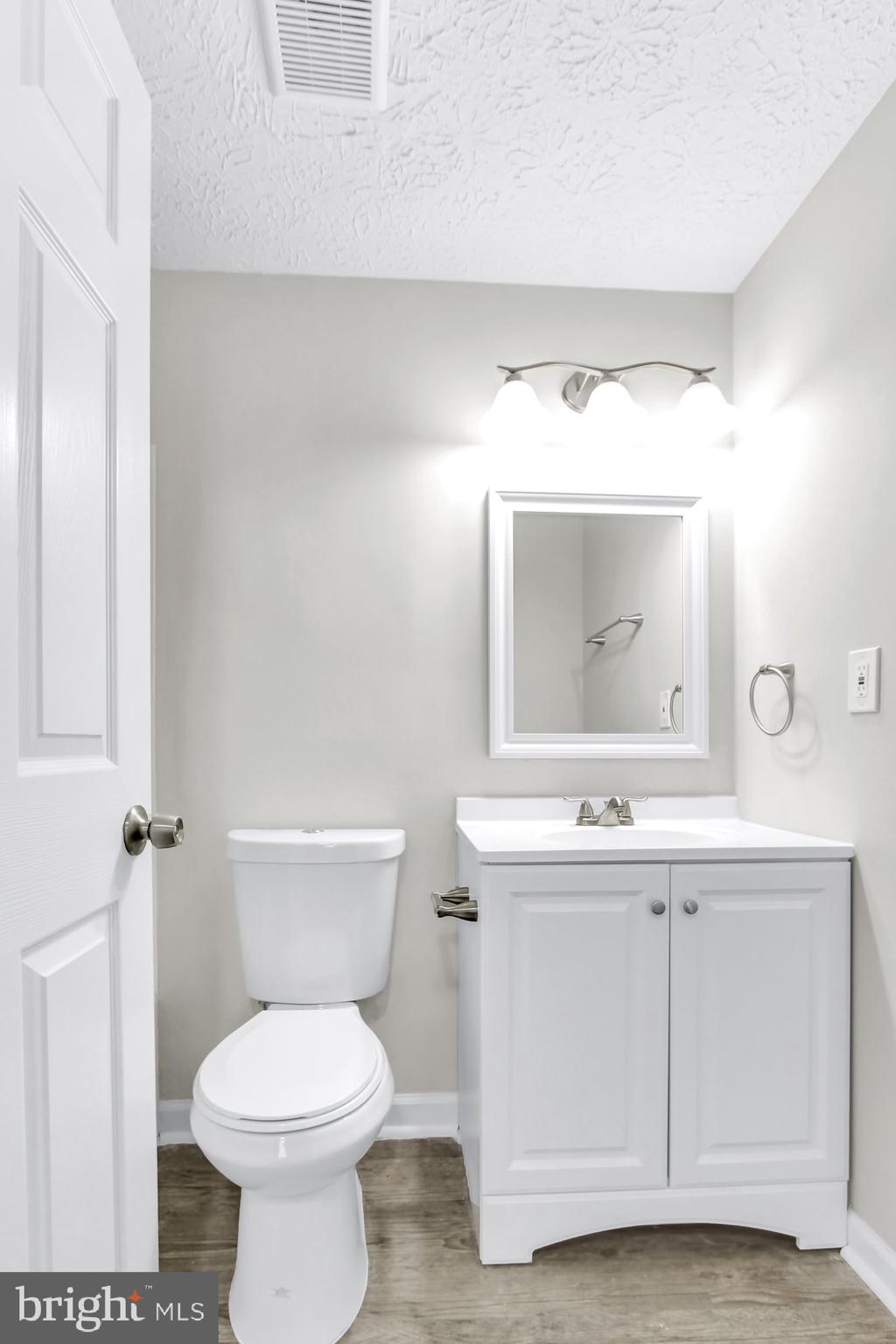 124 Boxthorn Road Abingdon, MD 21009 - Photo 17 of 26 Primary Bathroom