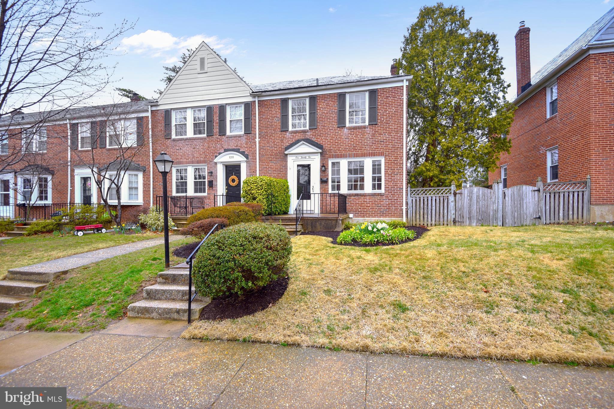 122 Hopkins Road Baltimore, MD 21212 - Photo 1 of 30 Front of House