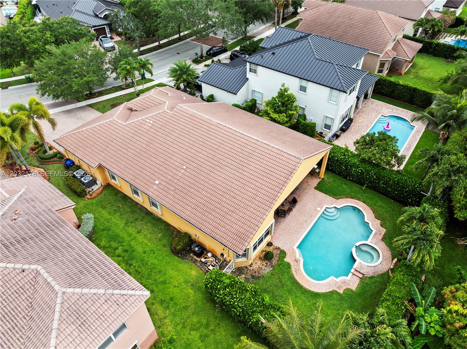 5431 Southwest 184th Way Miramar, FL 33029 - Photo 5 of 56
