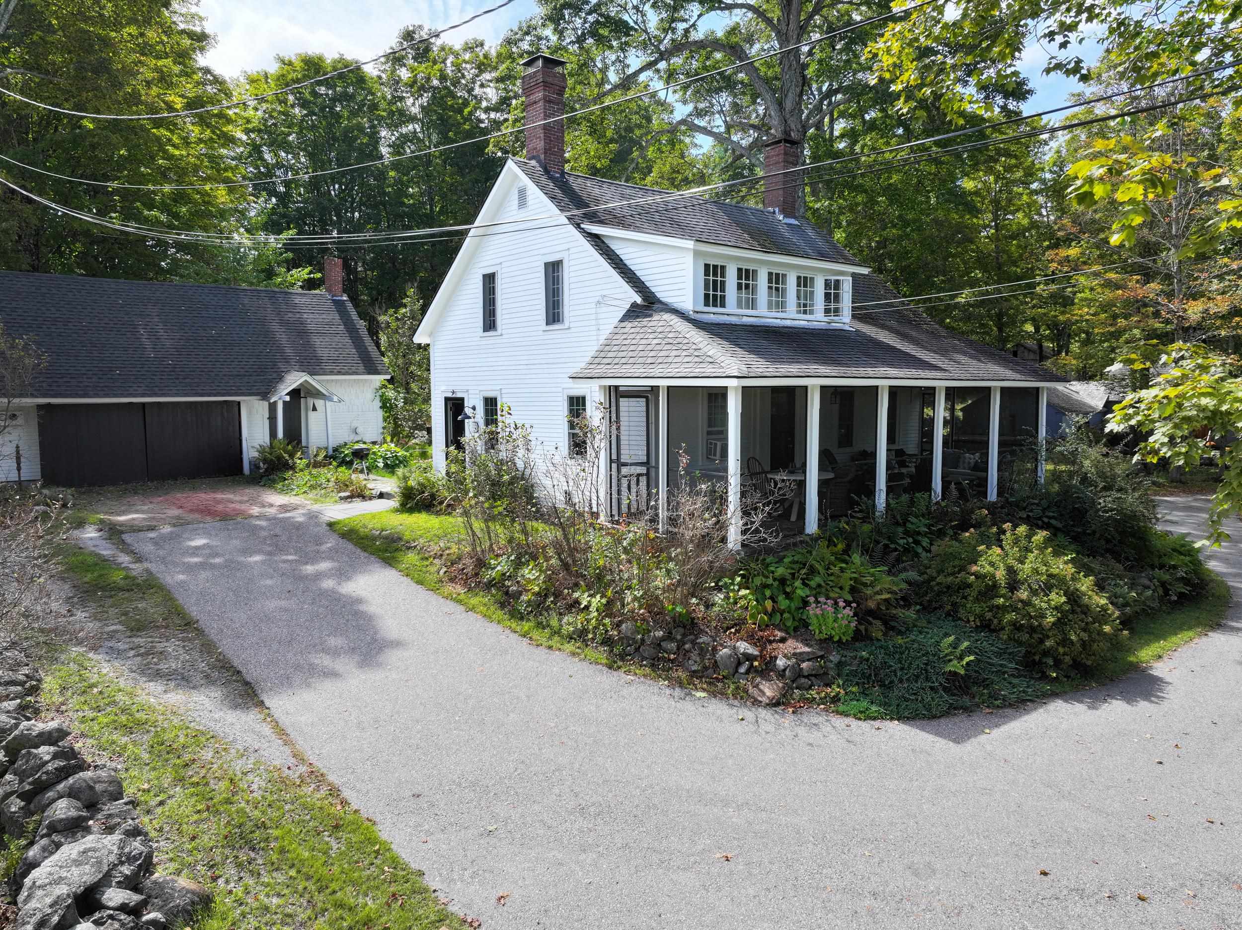 89 Old Henniker Road Hopkinton, NH 03229 - Photo 3 of 59 Gallery Image 3