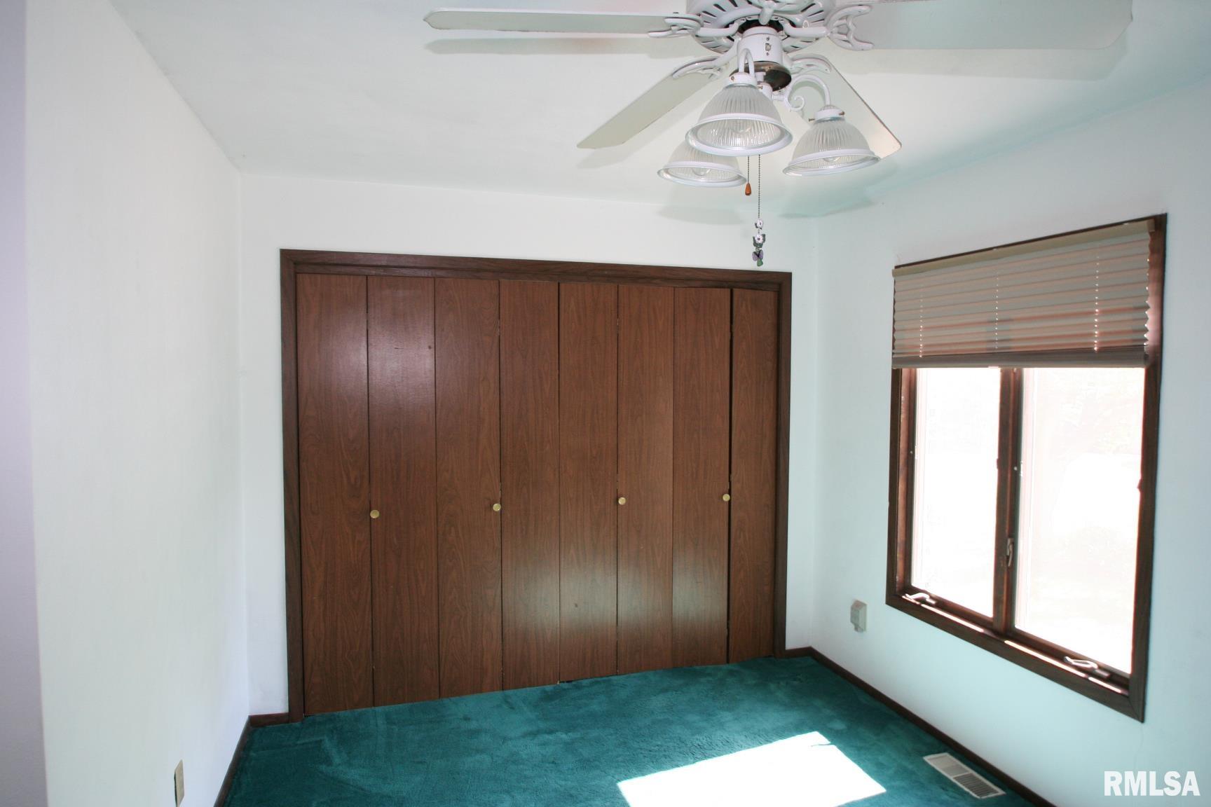 32 Roxbury Road Mackinaw, IL 61755 - Photo 12 of 30