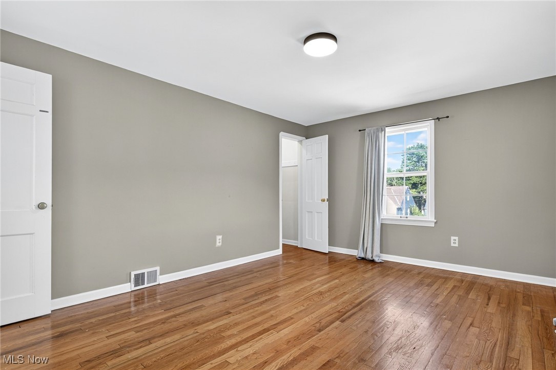 1078 Winston Road Cleveland, OH 44121 - Photo 27 of 47