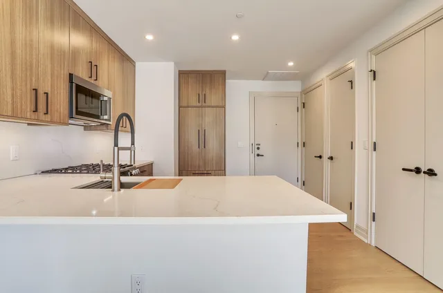 $801,000 | 921 Madison Street, Unit 502, Hoboken, NJ 07030