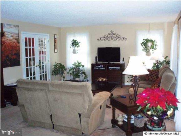 400 Old Bridge Road Brielle, NJ 08730 - Photo 4 of 15