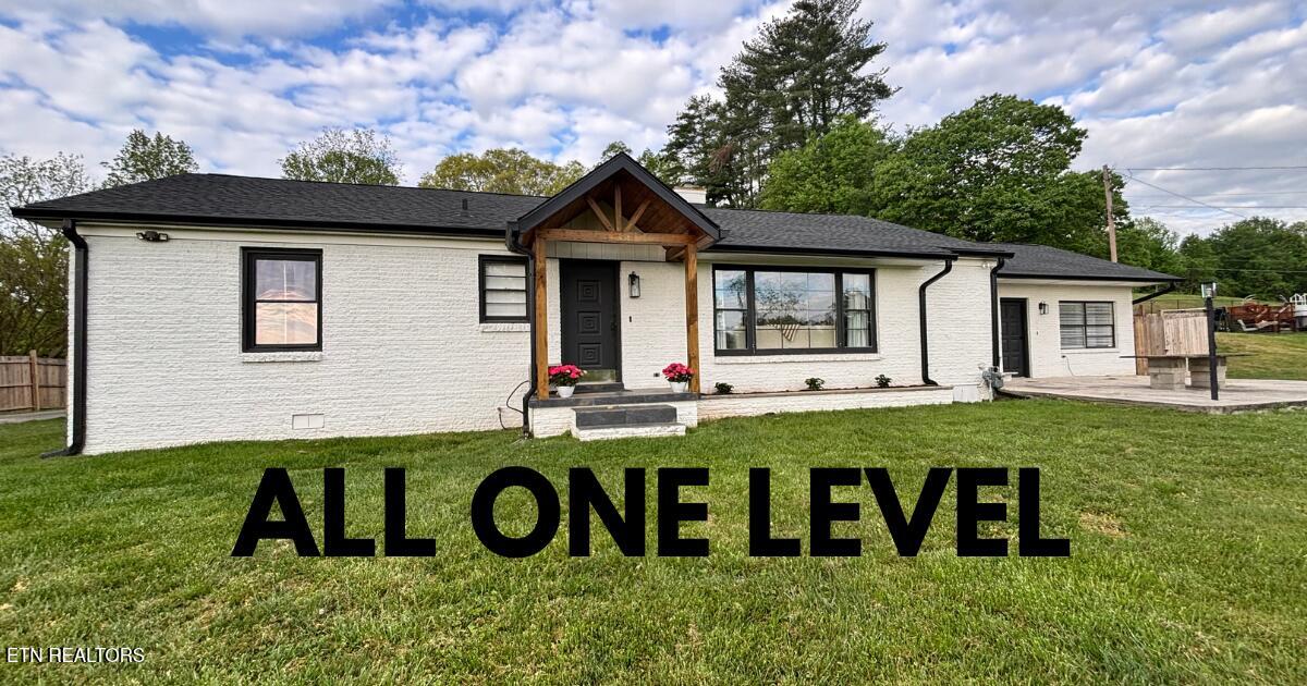 448 Woolsey Road Harriman, TN 37748 - Photo 1 of 43 ALL ONE LEVEL