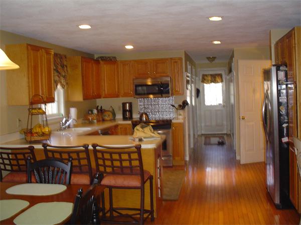 30 Ipswich Road Topsfield, MA 01983 - Photo 3 of 10