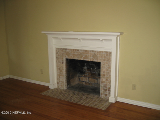 1503 Charon Road Jacksonville, FL 32205 - Photo 3 of 14 fireplace