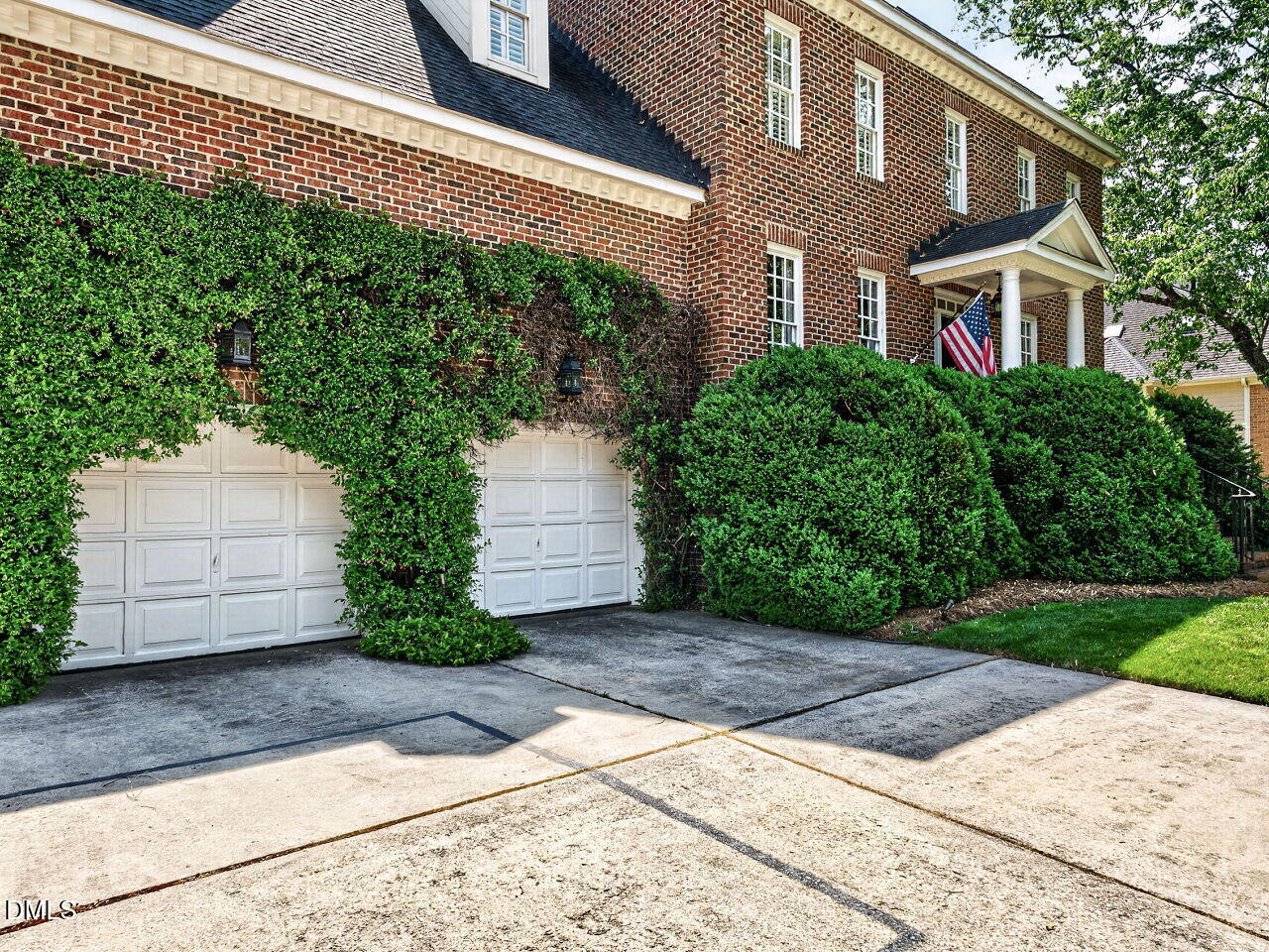 3249 Anderson Drive Raleigh, NC 27609 - Photo 4 of 45 003-1280x960-garages