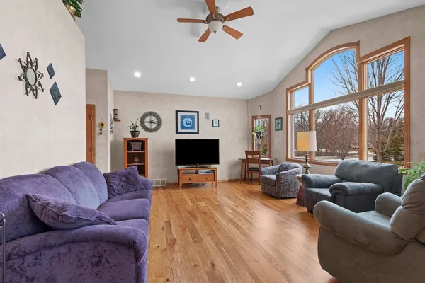 $589,900 | 2594 Misty River Lane, De Pere, WI 54115