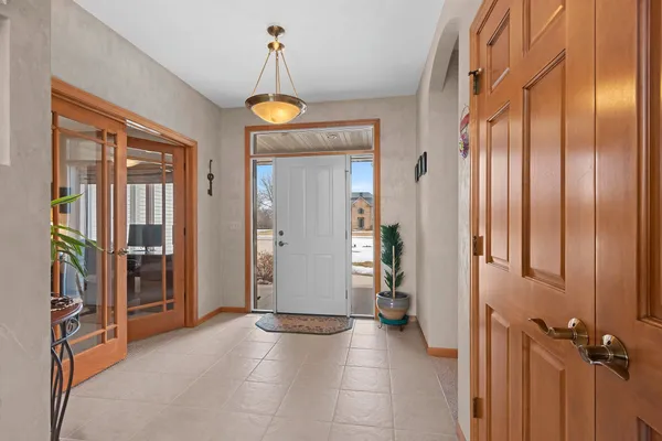 $589,900 | 2594 Misty River Lane, De Pere, WI 54115