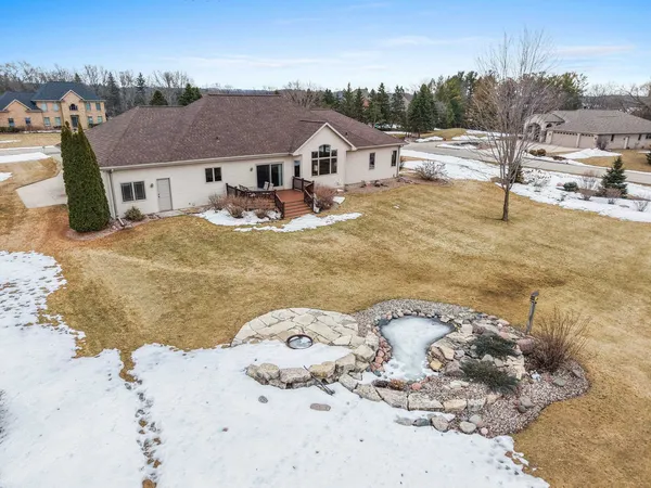 $589,900 | 2594 Misty River Lane, De Pere, WI 54115