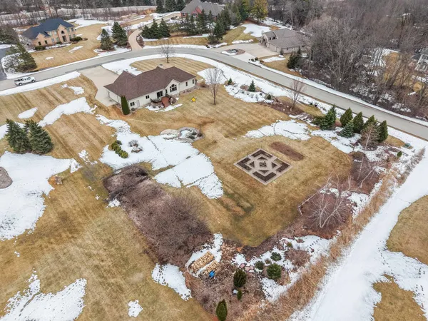 $589,900 | 2594 Misty River Lane, De Pere, WI 54115