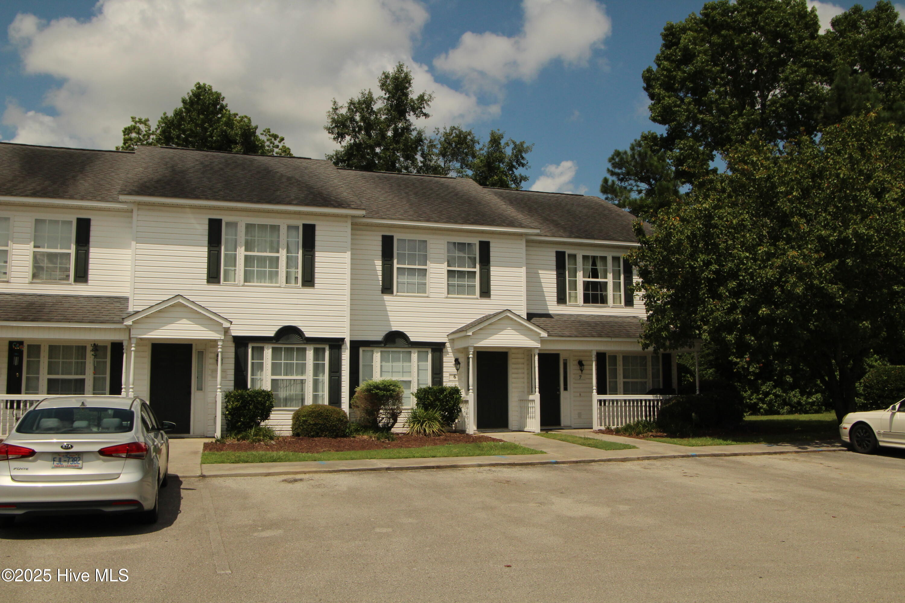 4910 Bridger Road, Unit 6 Shallotte, NC 28470 - Photo 4 of 20 IMG_9736