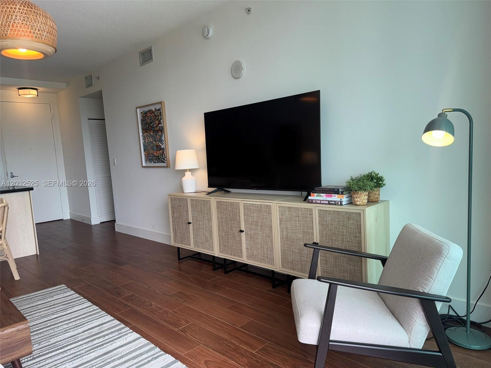 79 Southwest 12th Street, Unit 1502 Miami, FL 33130 - Photo 9 of 32