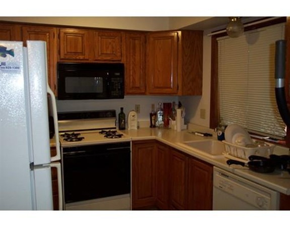 6 Samoset Road, Unit 6 Worcester, MA 01604 - Photo 5 of 16 Gallery Image 5