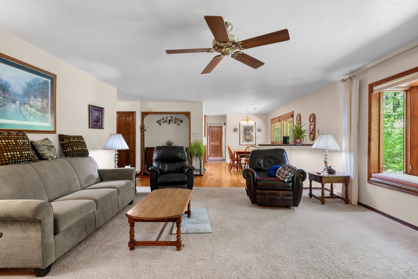 250 Traders Point Green Bay, WI 54302 - Photo 8 of 56