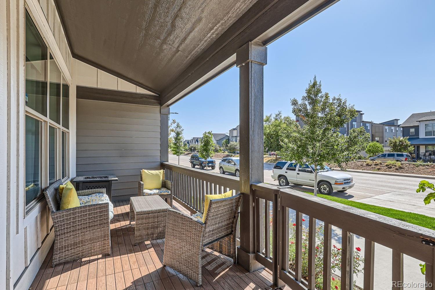 5266 Central Park Boulevard Denver, CO 80238 - Photo 5 of 23 a view of balcony with couch