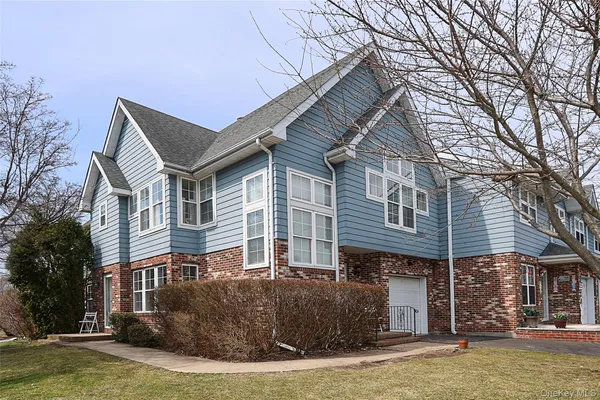 $599,999 | 20-22 Broadlawn Drive, Central Islip, NY 11722