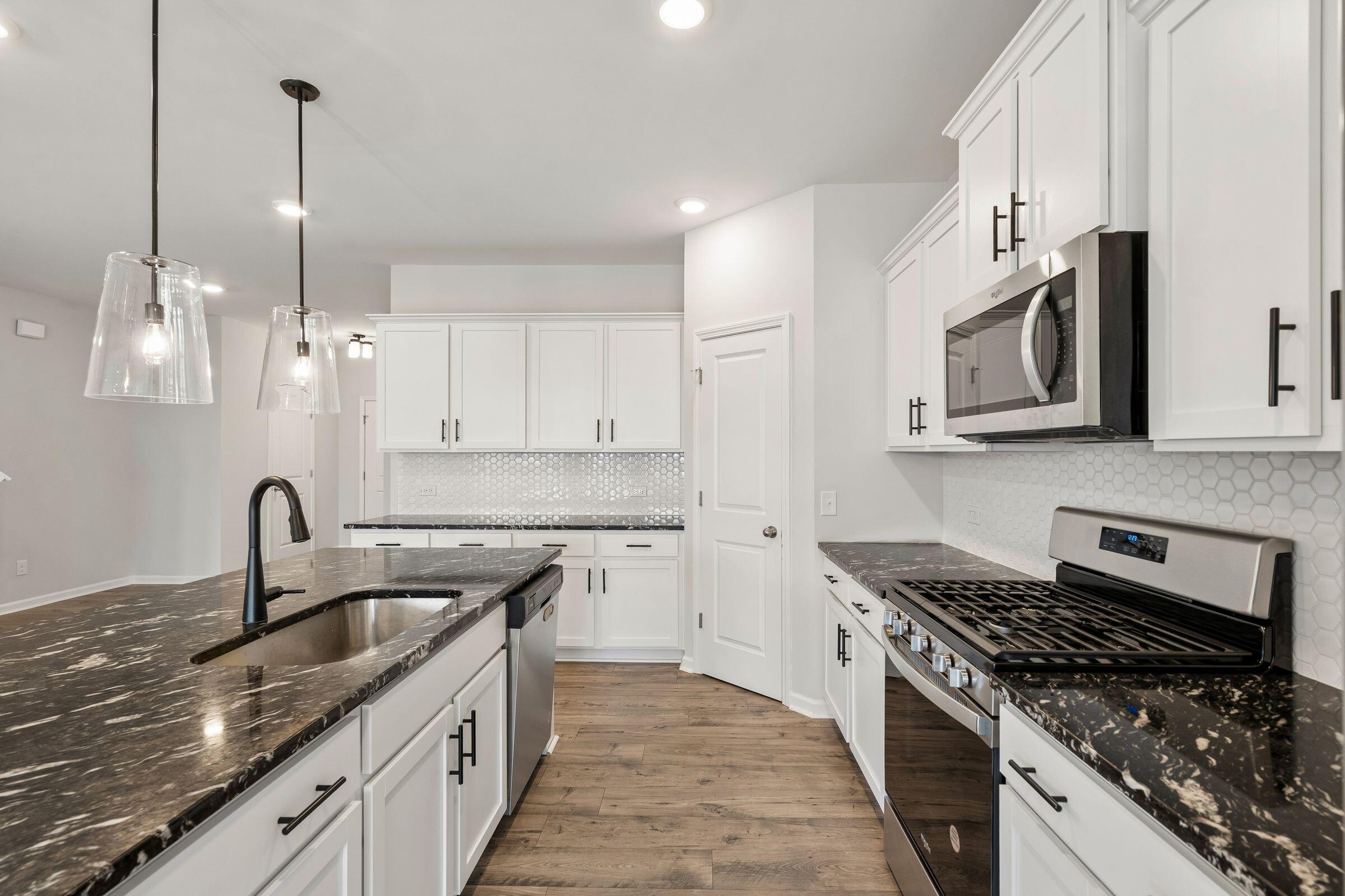 504 Purple Finch Road Summerville, SC 29486 - Photo 7 of 35 504PurpleFinchRd-KeenEyeMarketing-015