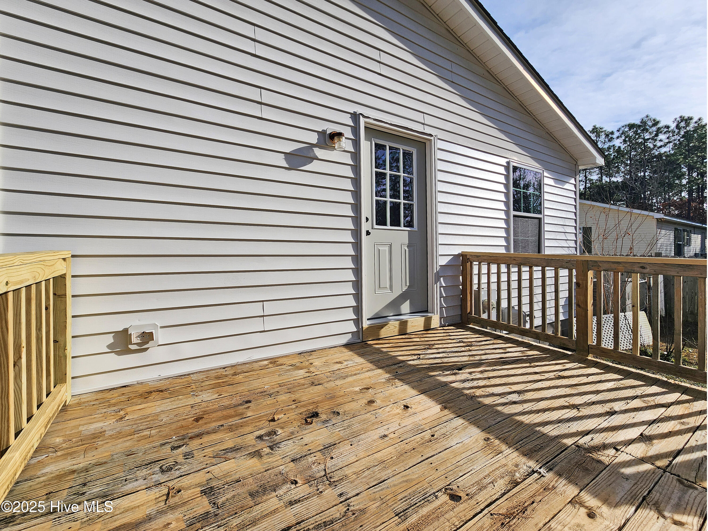 321 Hickory Road Southport, NC 28461 - Photo 25 of 36 Deck