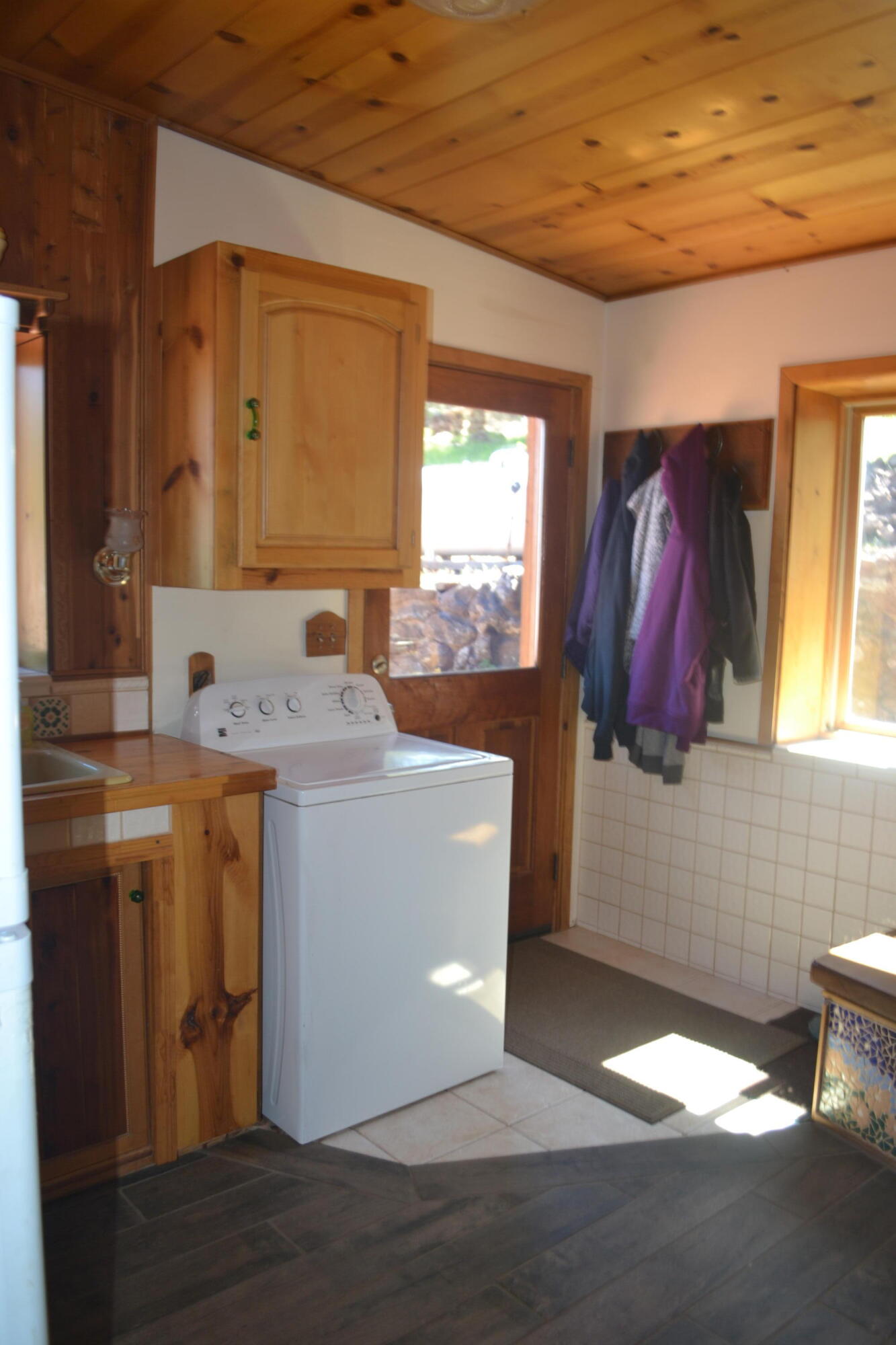 542-405 Punkin Center Road Bieber, CA 96009 - Photo 34 of 127 MH LAUNDRY (2)