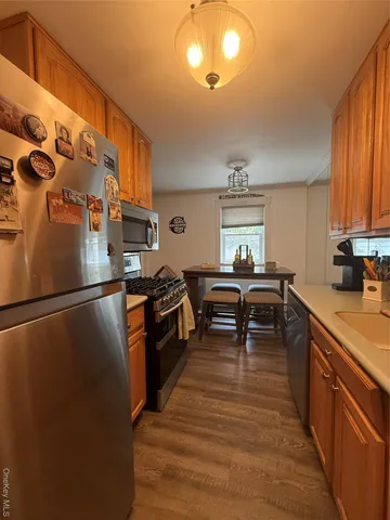 $300,000 | 260 Waverly Avenue, Unit 58, Patchogue, NY 11772