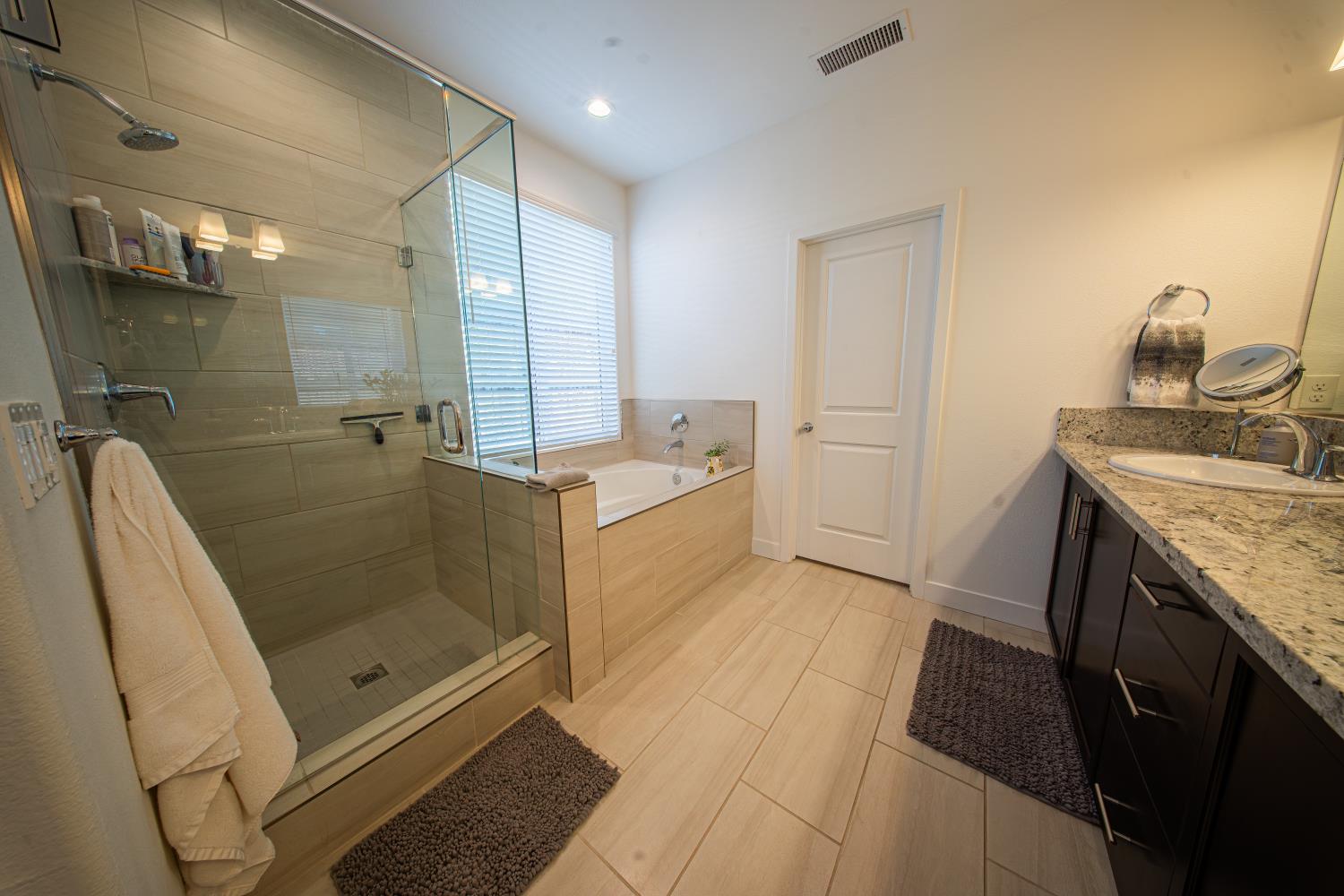 4672 Silverado Road Madera, CA 93636 - Photo 14 of 35