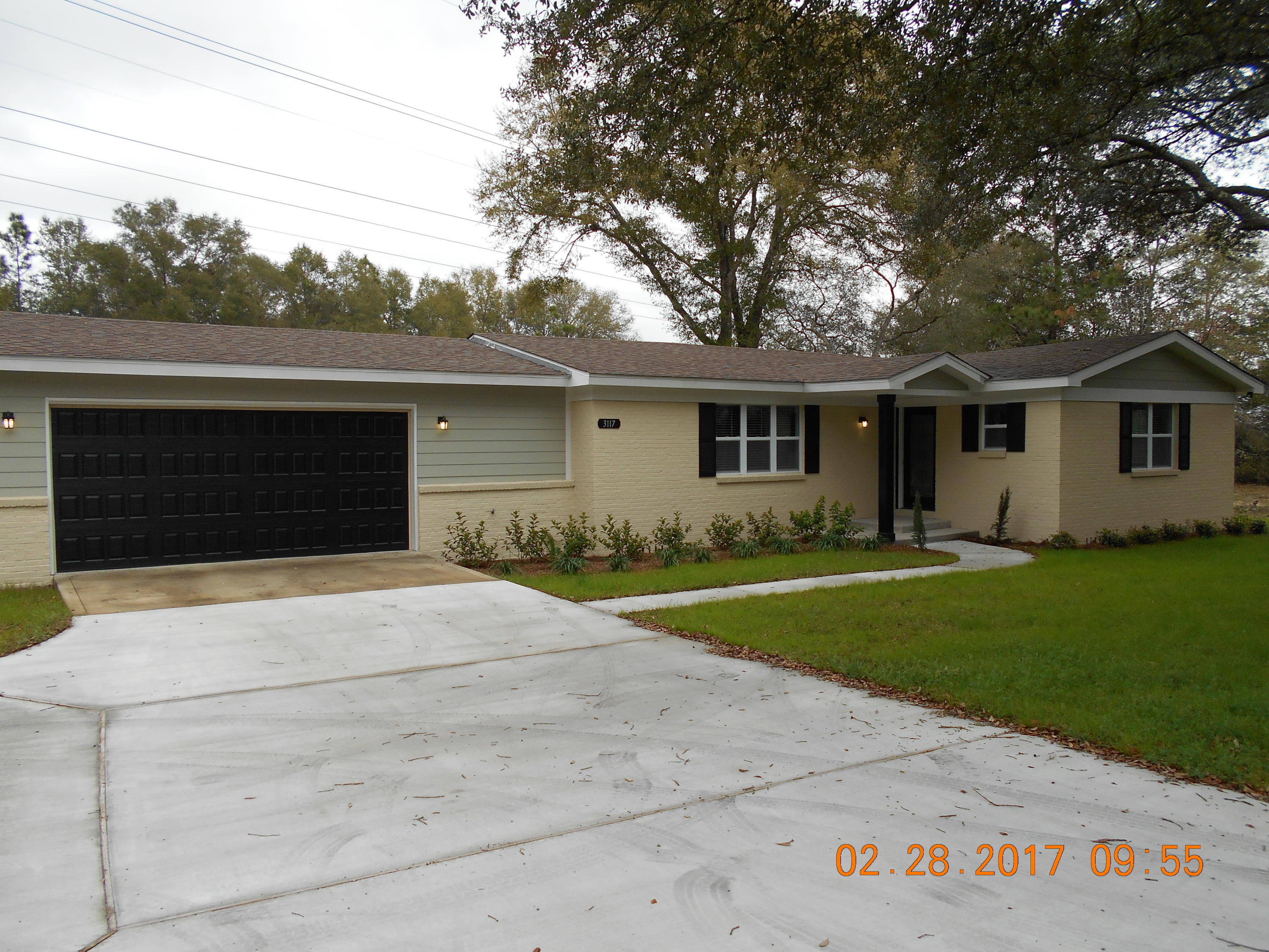 3117 Aplin Road Crestview, FL 32539 - Photo 4 of 28 Gallery Image 4