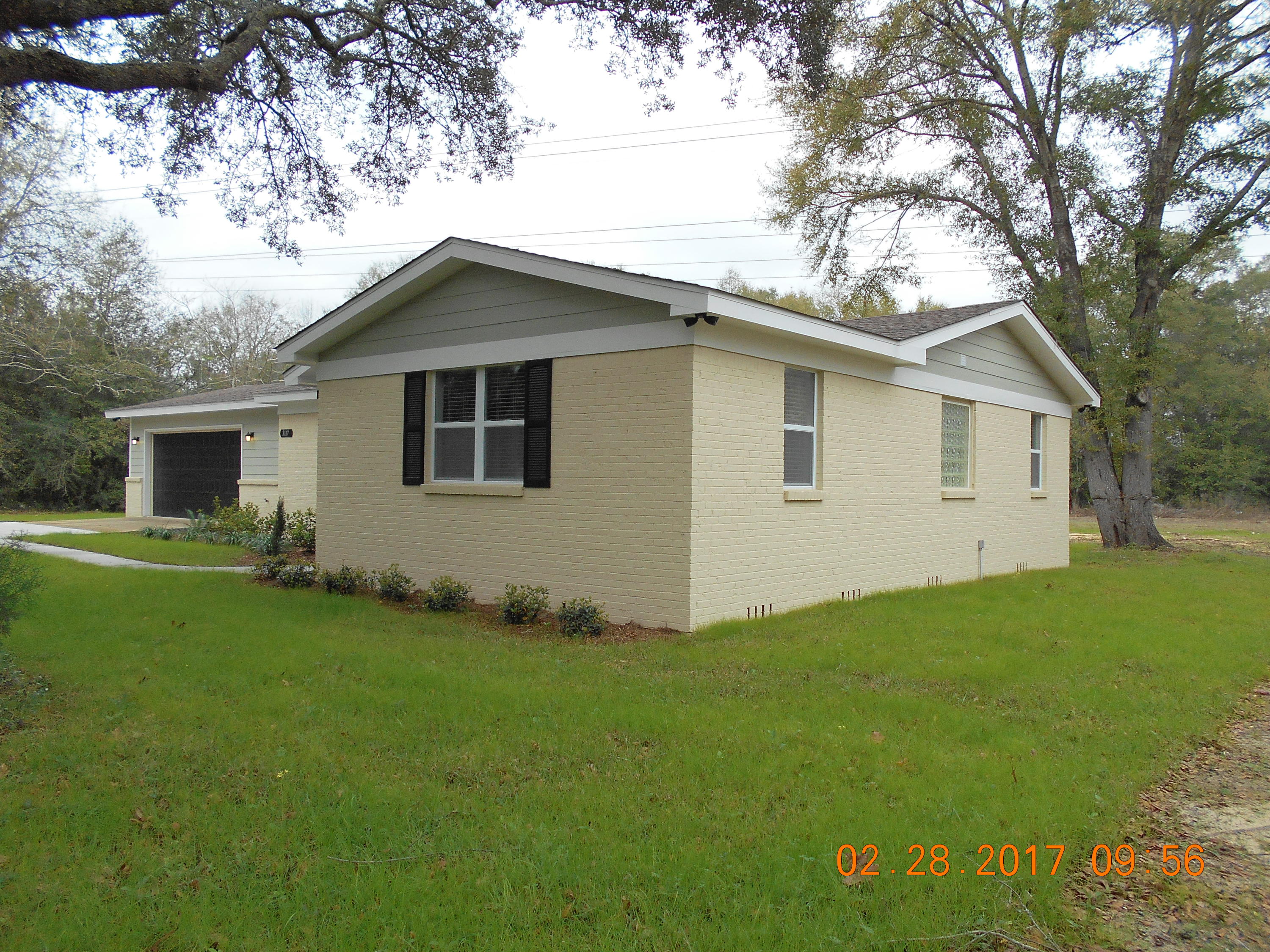 3117 Aplin Road Crestview, FL 32539 - Photo 5 of 28 Gallery Image 5