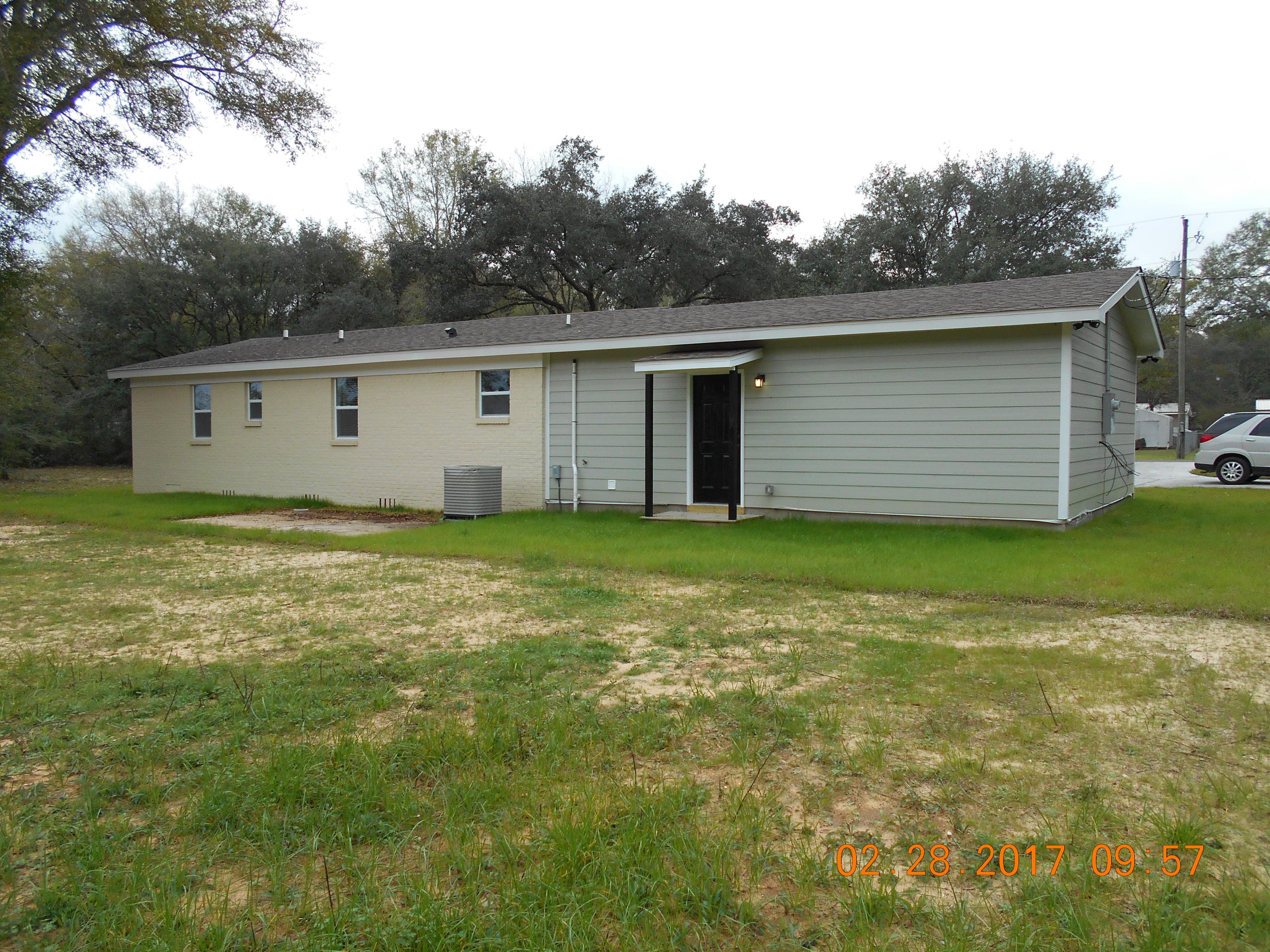 3117 Aplin Road Crestview, FL 32539 - Photo 8 of 28 Gallery Image 8