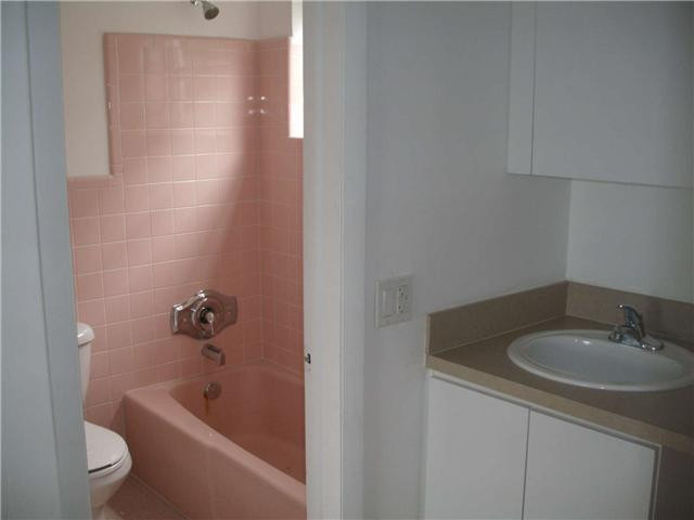 519 North Birch Road, Unit 30 Fort Lauderdale, FL 33304 - Photo 5 of 8 Bathroom Master