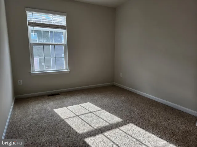 $1,750 | 212 Caterpillar Drive, Luray, VA 22835