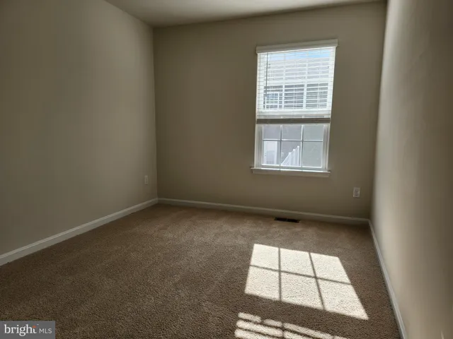 $1,650 | 212 Caterpillar Drive, Luray, VA 22835