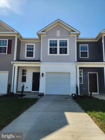 $1,750 | 212 Caterpillar Drive, Luray, VA 22835