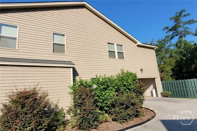 $2,500 | 60 Teachers Row, Richmond Hill, GA 31324