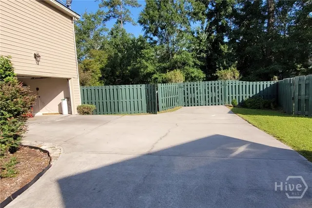 $2,500 | 60 Teachers Row, Richmond Hill, GA 31324